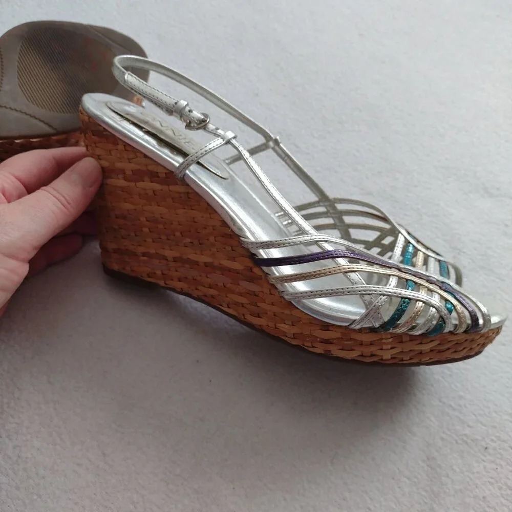 Connie Metallic Strappy Slingback Wedge 8.5 M Silver Straw Sandals - Picture 6 of 11